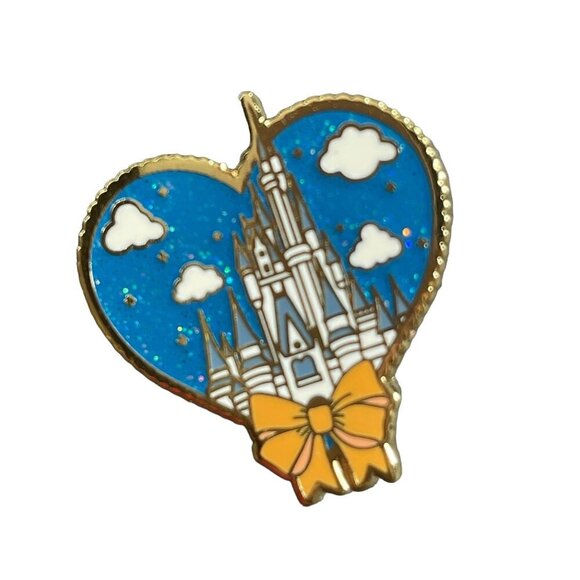Cinderella Castle Lapel Pin Princess Heart Bow Brooch Badge Jewelry Accessories - Picture 1 of 10